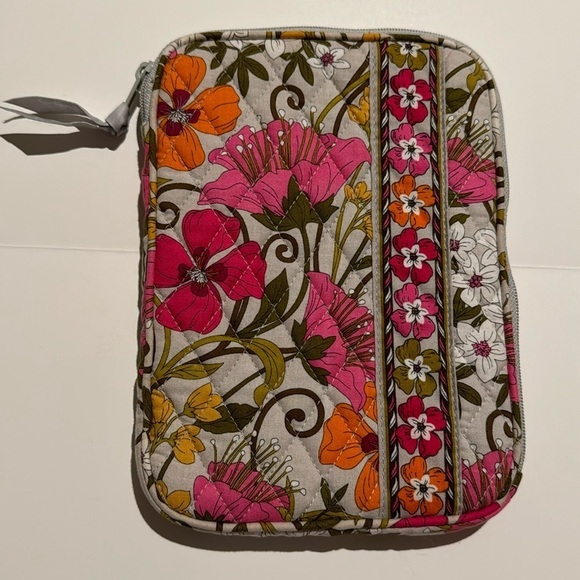 Vera Bradley Other - Vera‎ Bradley Quilted Tea Garden Tablet Zip Around Case Sleeve Holder